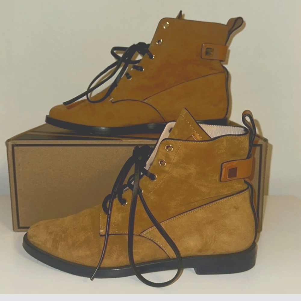 Stuart weitzman boots